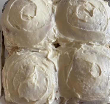 Sourdough Sweet Rolls (x4)